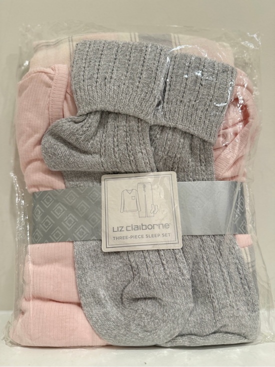 Liz Claiborne Other - Brand NEW 3pc Liz Claiborne Sleep Set Small